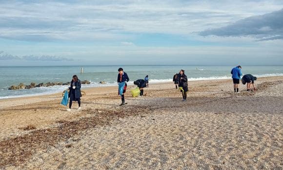 Plastic Free Summer 2024, verso un futuro più pulito.