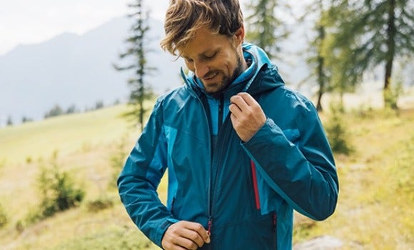 Guscio Tecnico: cos'è e come utilizzarlo in montagna?