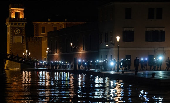 Correre sotto le stelle: esplorare le emozioni del CMP Venice Night Trail